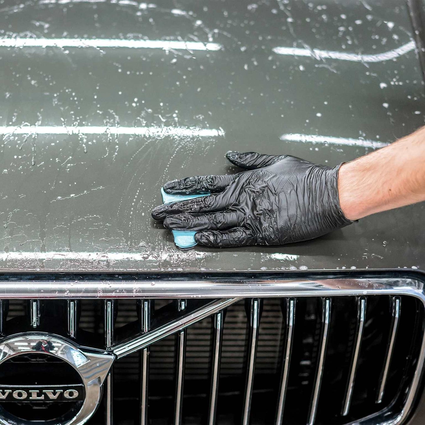 Barre de clay pour decontamination carrosserie